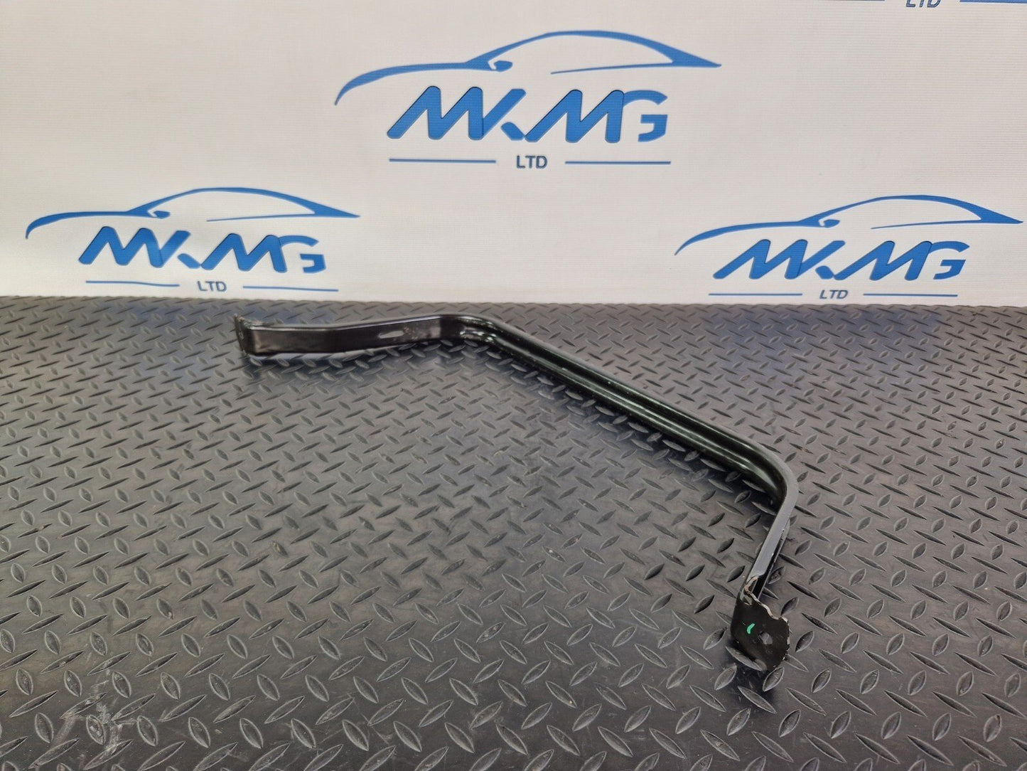 18-ON MERCEDES BENZ A CLASS W177 FUEL TANK HOLDER BRACKET MOUNTING A2474703701