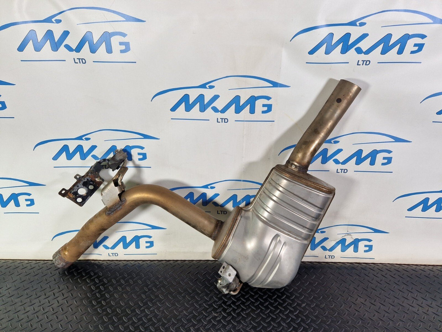 16-24 AUDI A5 F5 COUPE OEM GENUINE REAR EXHAUST MUFFLER SILENCER 8W0253411Q