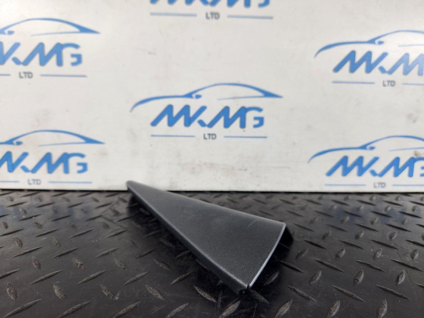 19-ON MERCEDES BENZ B CLASS W247 REAR LEFT N/S DOOR TRIM COVER PANEL A2477303500