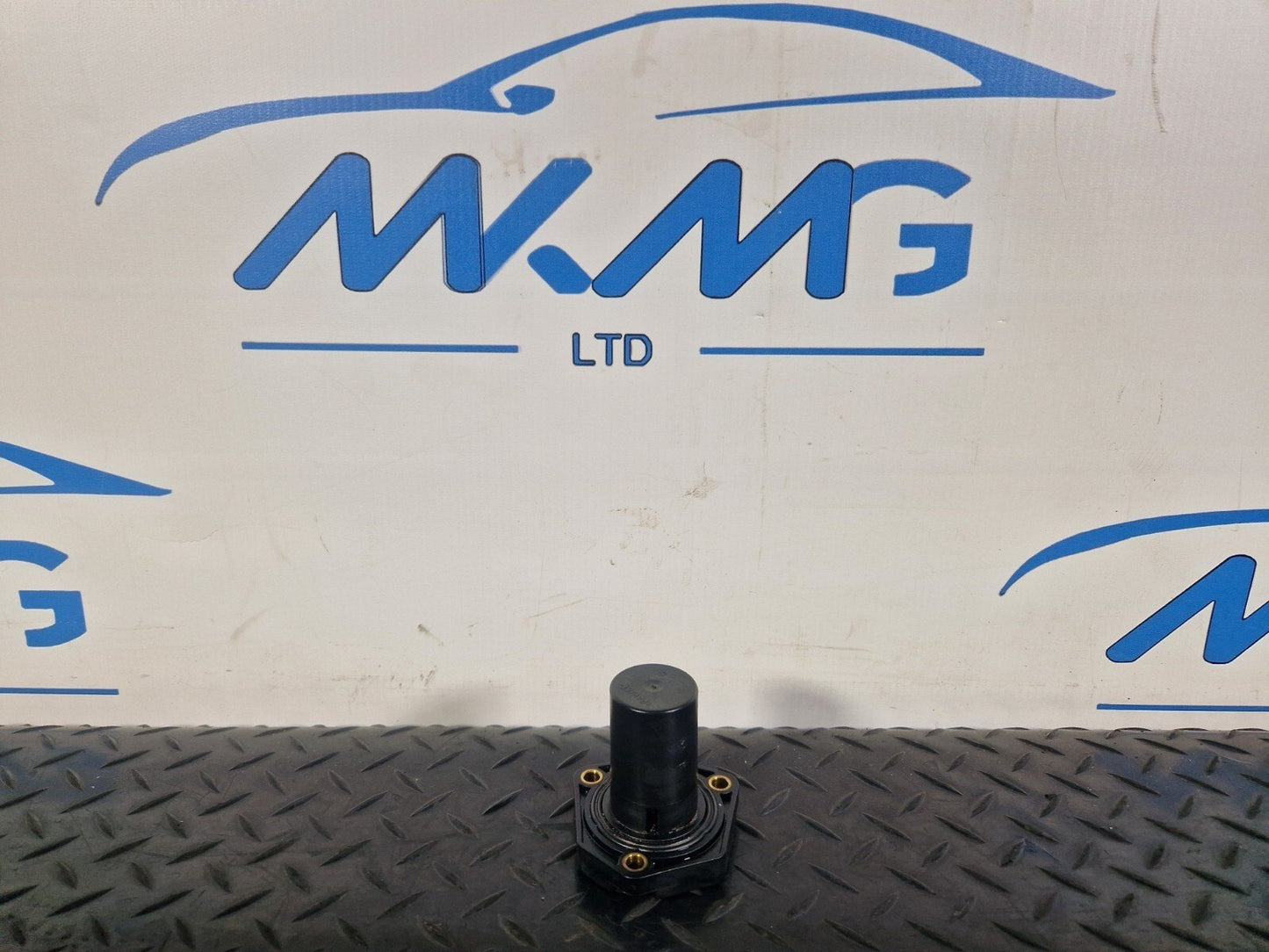 14-21 MERCEDES BENZ C300h W205 OIL LEVEL SENSOR A6511530132