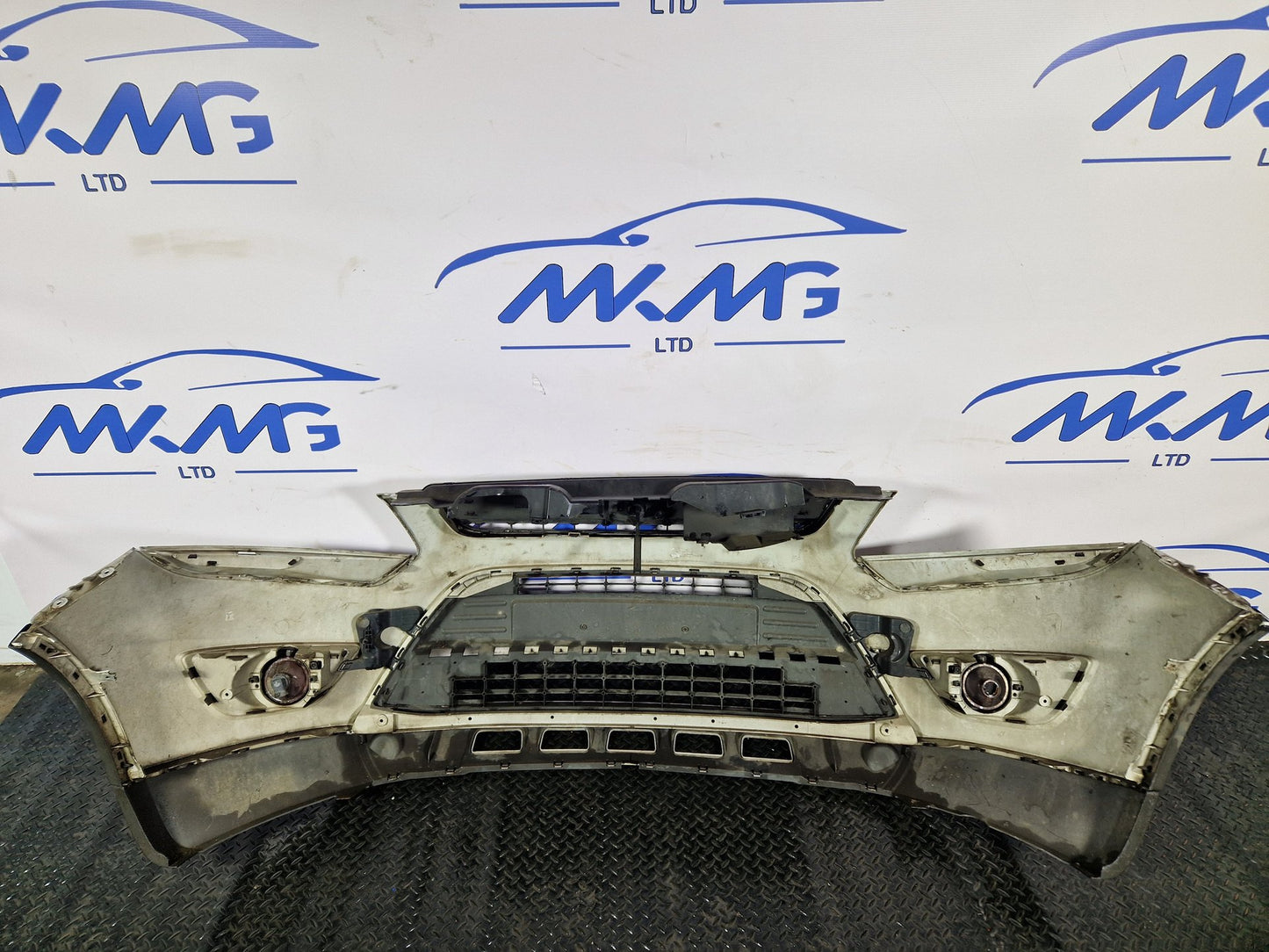 Ford Kuga Complete Front Bumper in Moondust Silver