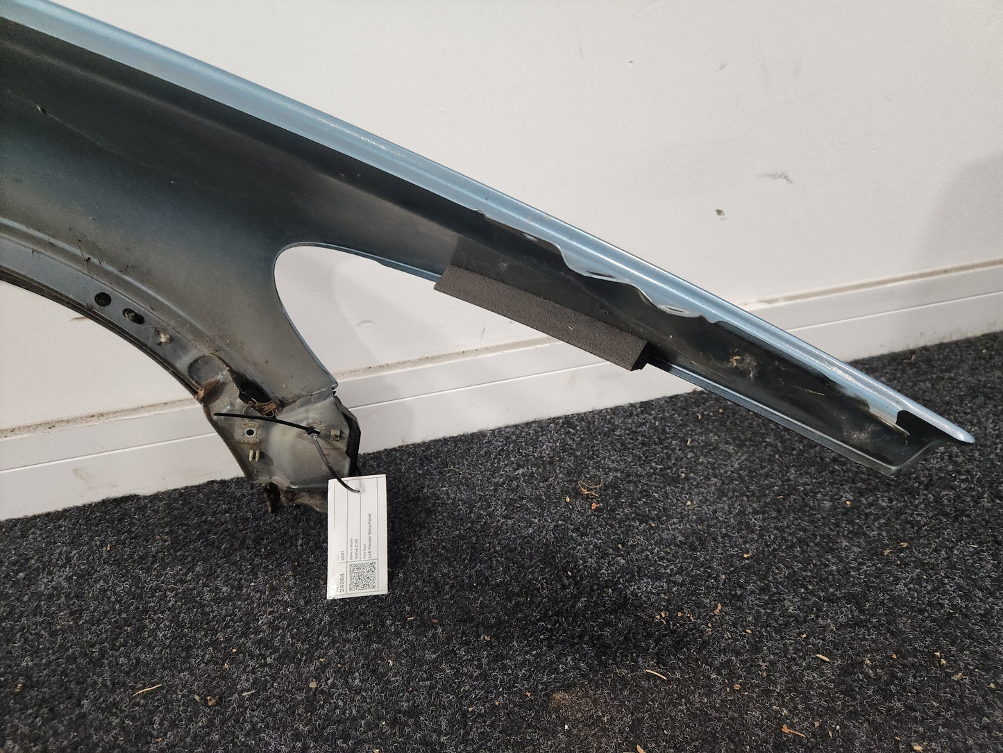 Volvo C30 MK1 (MK) Coupe Front Left N/S Passenger Wing Fender Panel in Blue
