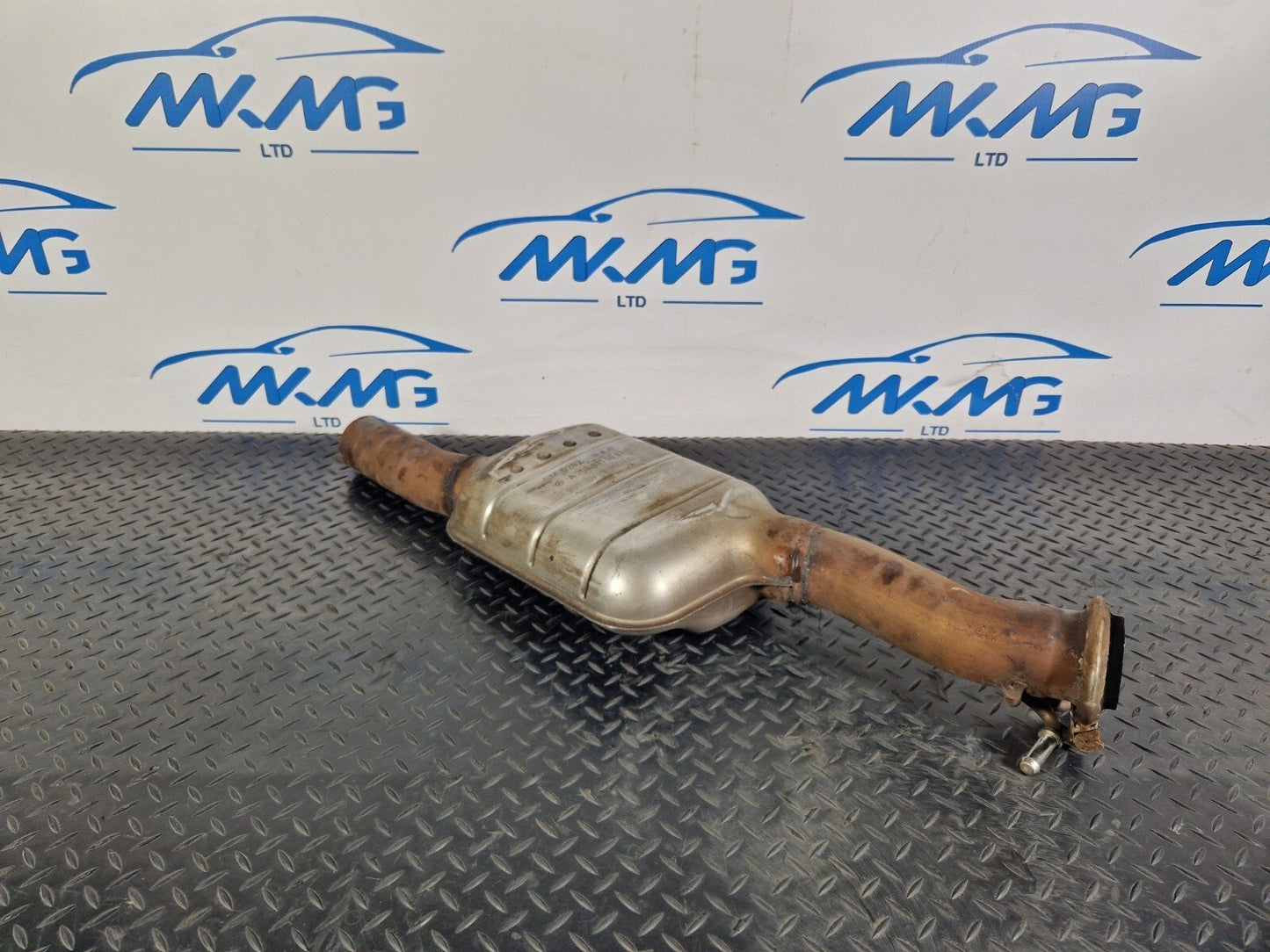14-21  MERCEDES BENZ C-CLASS W205 EXHAUST MUFFLER SILENCER A2054910001