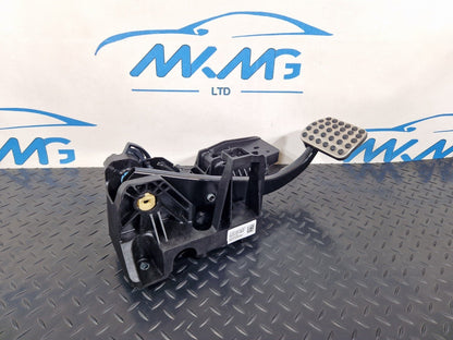 19-ON MERCEDES BENZ CLA C118 GENUINE BRAKE PEDAL ASSEMBLY A2472903800