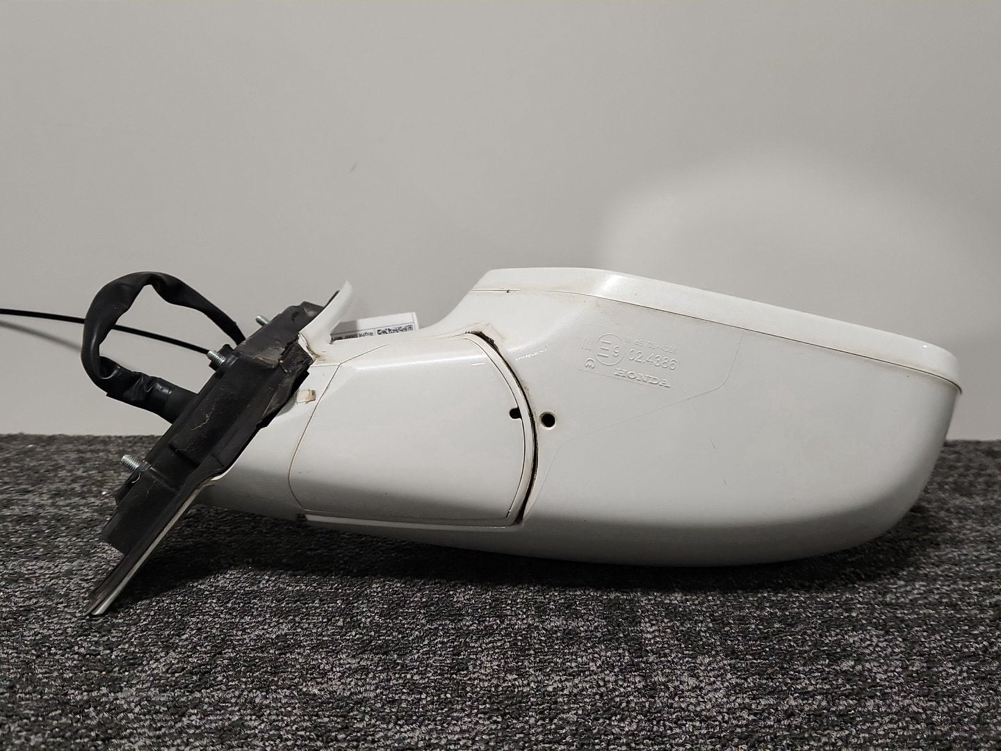 Honda CR-V MK3 FL (RE58) SUV Front Right O/S Driver Door Wing Mirror in White