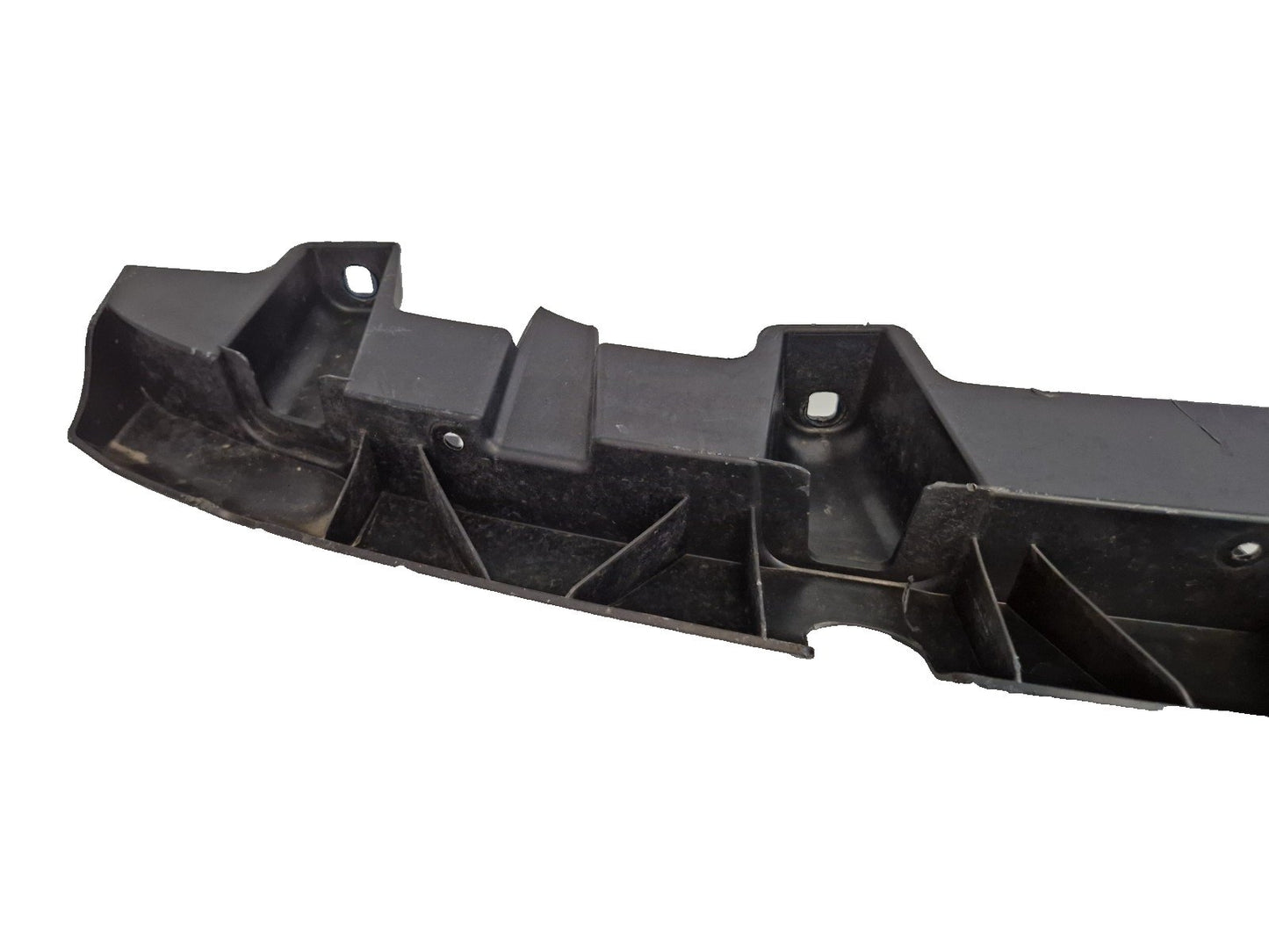 Audi Q7 4M Rear Centre Bumper Bracket 4M0807458