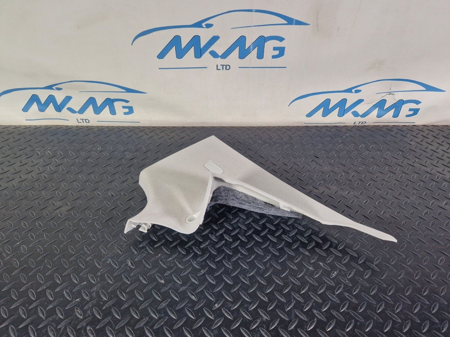 14-21 MERCEDES C200 W205  C PILLAR TRIM COVER PANEL RIGHT SIDE A2056906701