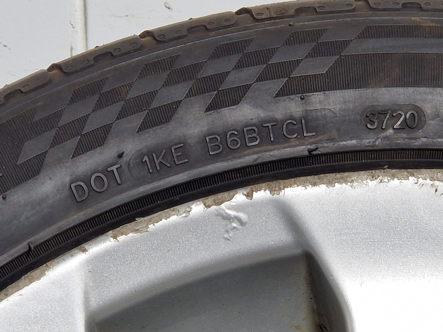 BMW 3 Series E90 17" Alloy Wheel with Tyre 225/45/17 ~4mm 6764622