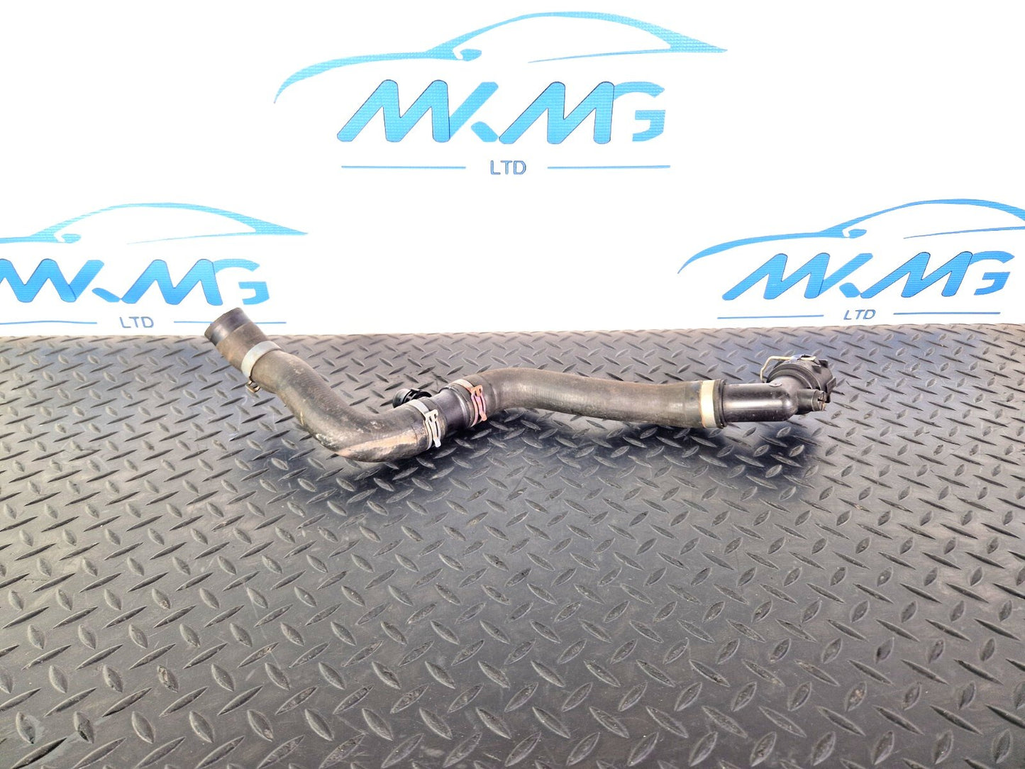 16-19 AUDI A4 B9 S-LINE OEM WATER COOLANT PIPE 8W0121140 8W0122293H