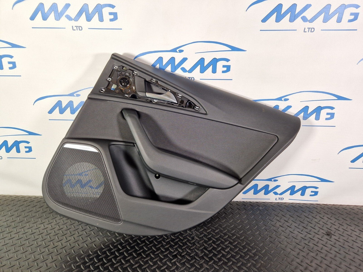 12-18 AUDI A6 C7 GENUINE REAR RIGHT SIDE DOOR PANEL CARD 4G0867306