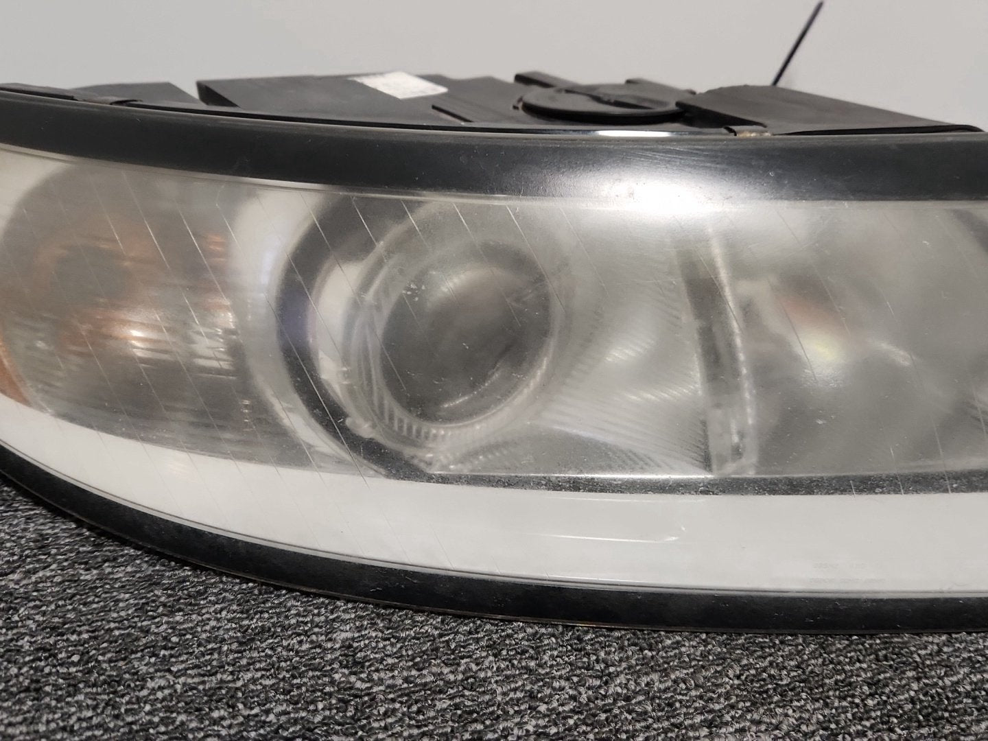 Volvo S40 MK2 (MS) Saloon Genuine Front Right O/S Driver Headlight 30763040
