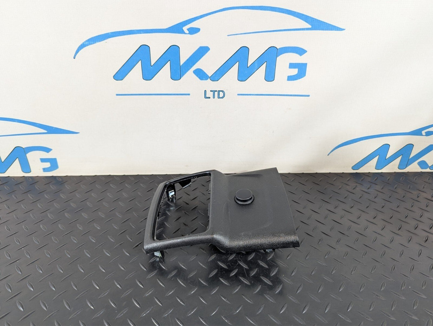 16-22 BMW X1 F48 B47 GENUINE OEM CENTRE CONSOLE REAR SURROUND TRIM COVER 9335205