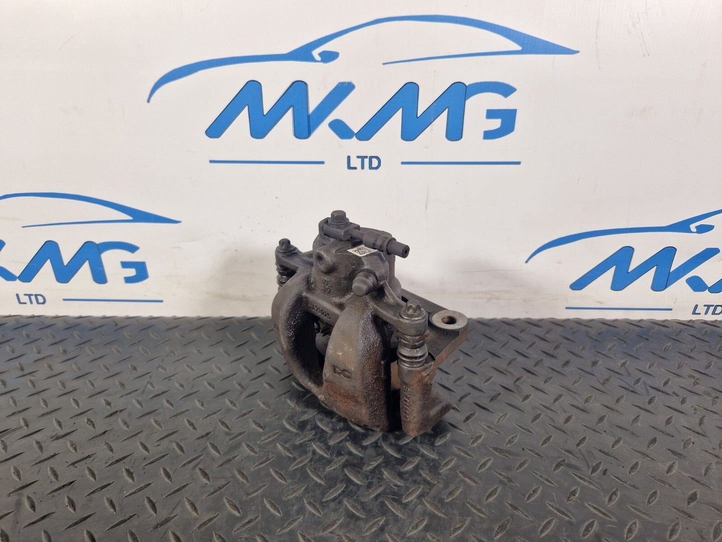 18-ON MERCEDES BENZ A CLASS W177 1.5 CDI SE FRONT LEFT BRAKE CALIPER A1774211900