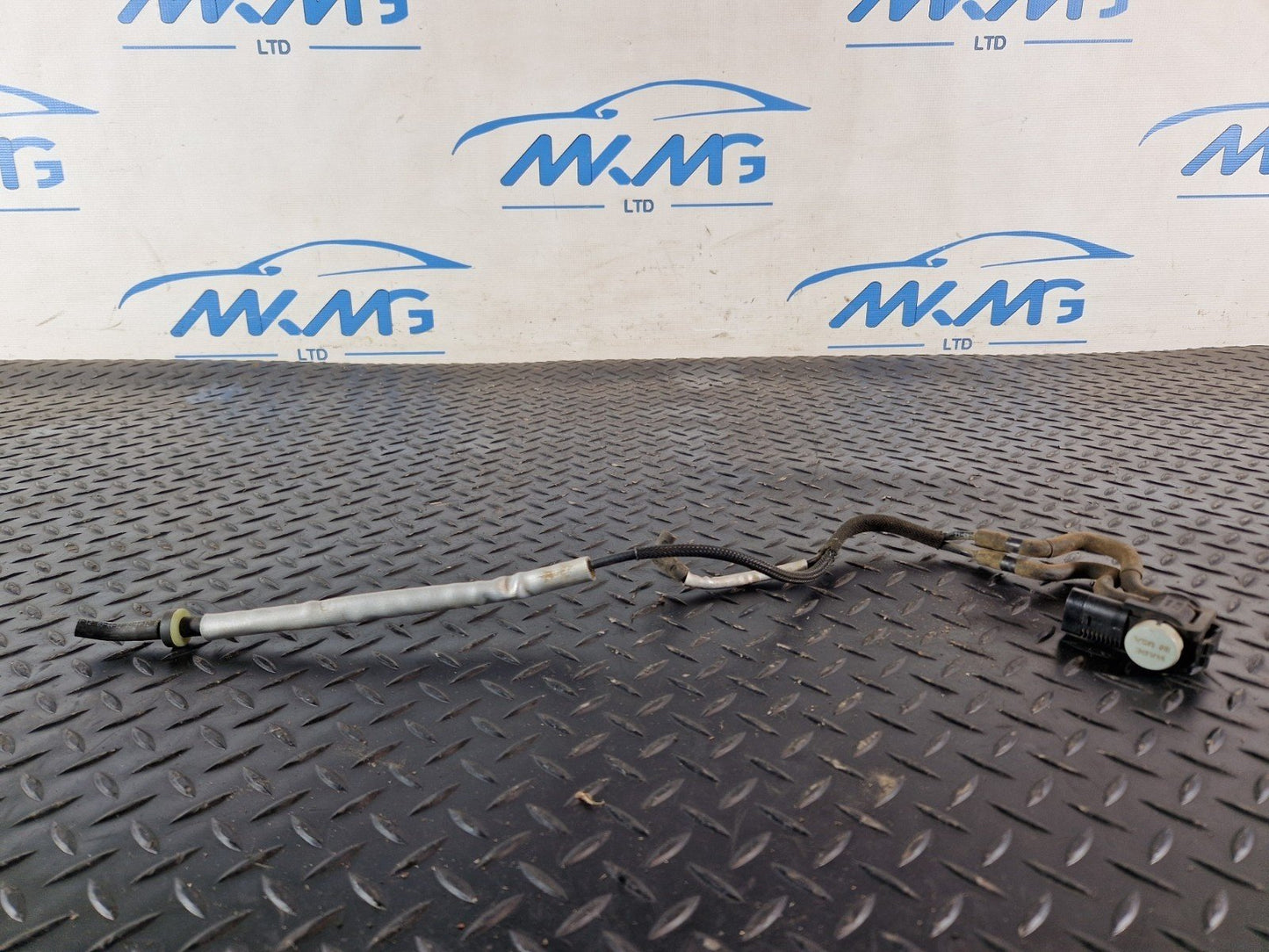 10-18 VW TOUAREG 7P GENUINE ENGINE VACUUM HOSE PIPE LINE 7P0133798H