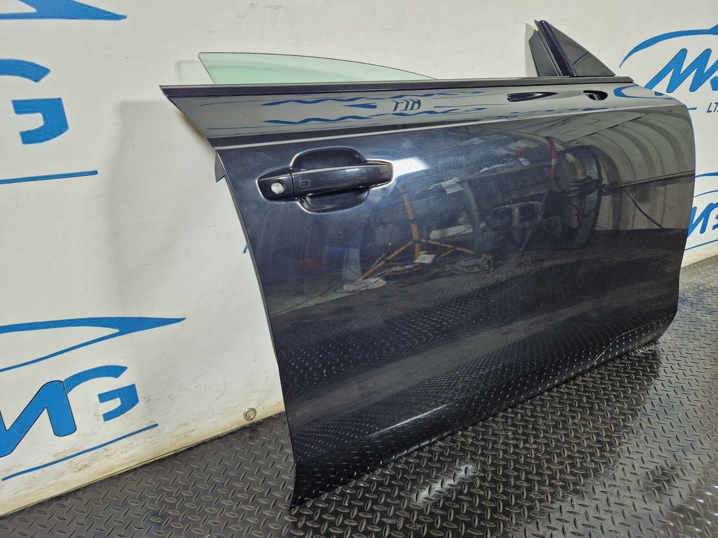10-18 AUDI A7 4G S-LINE GENUINE FRONT RIGHT O/S COMPLETE DOOR IN BLACK L8Z9Y