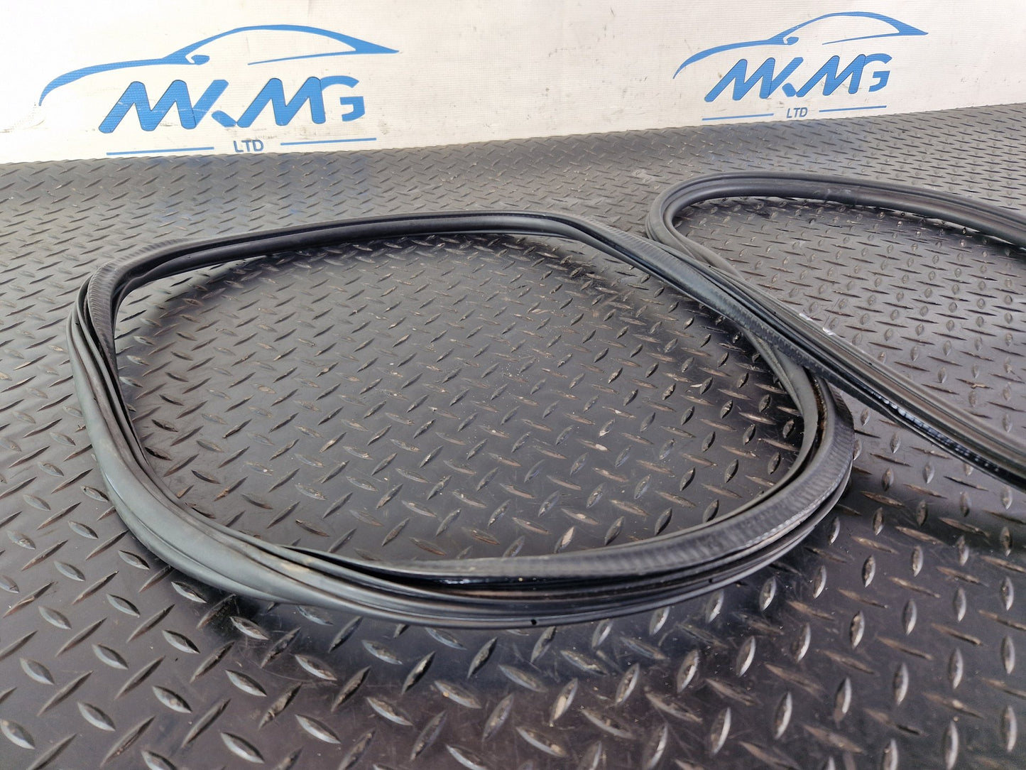 Audi A6 Allroad C7 Left Side N/S Rear Door Rubber Seal 4G9839911A