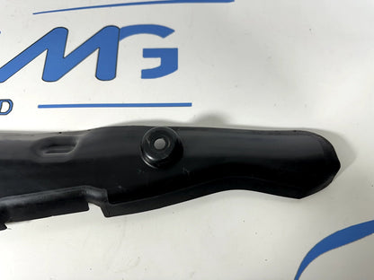16-19 AUDI A4 B9 SALOON GENUINE FRONT RIGHT WING FILLER INSULATOR 8W0821112