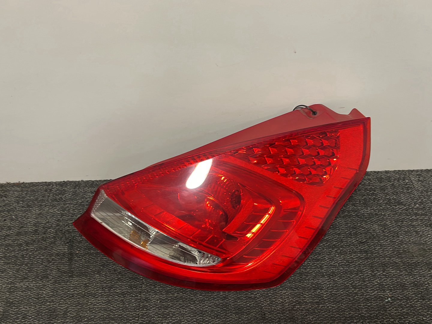 2010 Ford Fiesta MK7 Genuine Rear Right O/S Driver Tail Light 8A61-13404-A