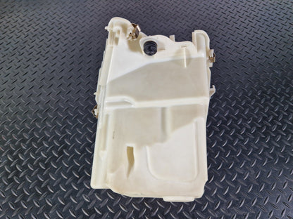 10-13 BMW X5 E70 LCI OEM ENGINE ECU FUSE BOX HOUSING HOLDER 7555121