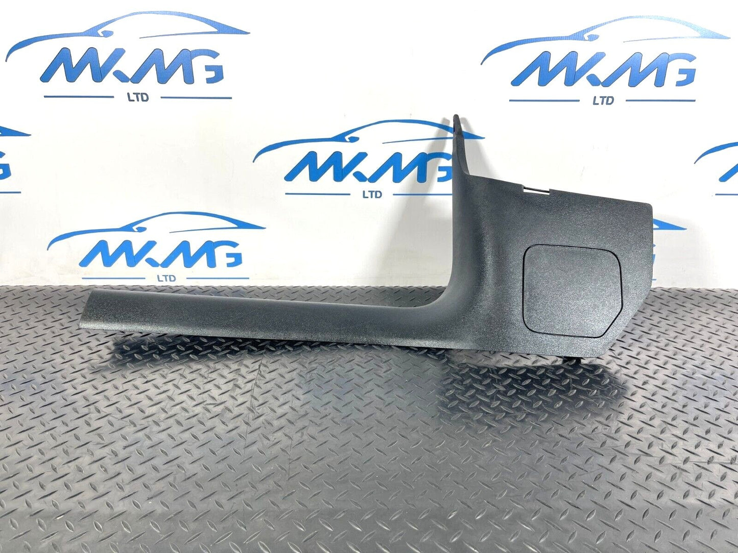 16-19 AUDI A4 B9 AVANT GENUINE FRONT LEFT SIDE FOOTWELL TRIM COVER 8W2867271