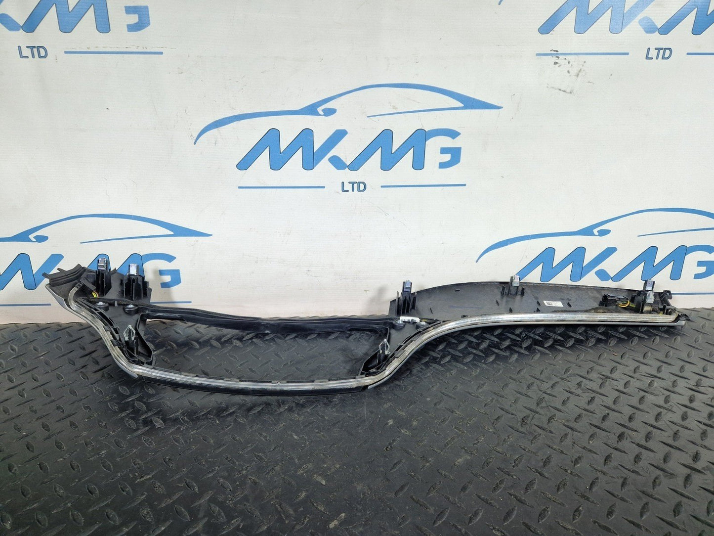 16-19 MERCEDES BENZ GLE W166 GENUINE DASHBOARD TRIM 4757400
