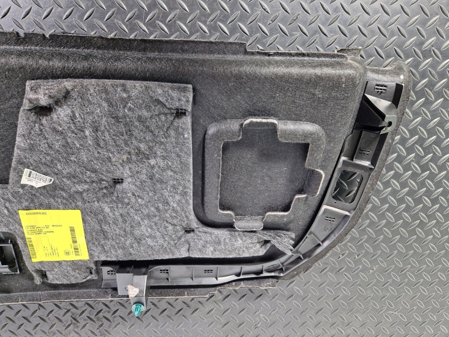14-21 MERCEDES BENZ C300h W205 REAR DRIVER SIDE QUARTER PANEL TRUNK A2056900305