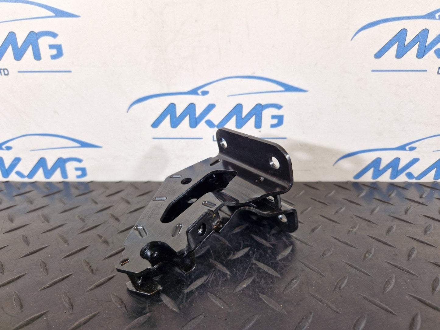 12-18 AUDI A6 C7 GENUINE REAR SEAT MOUNTING POINT BRACKET HOLDER 4G0886177