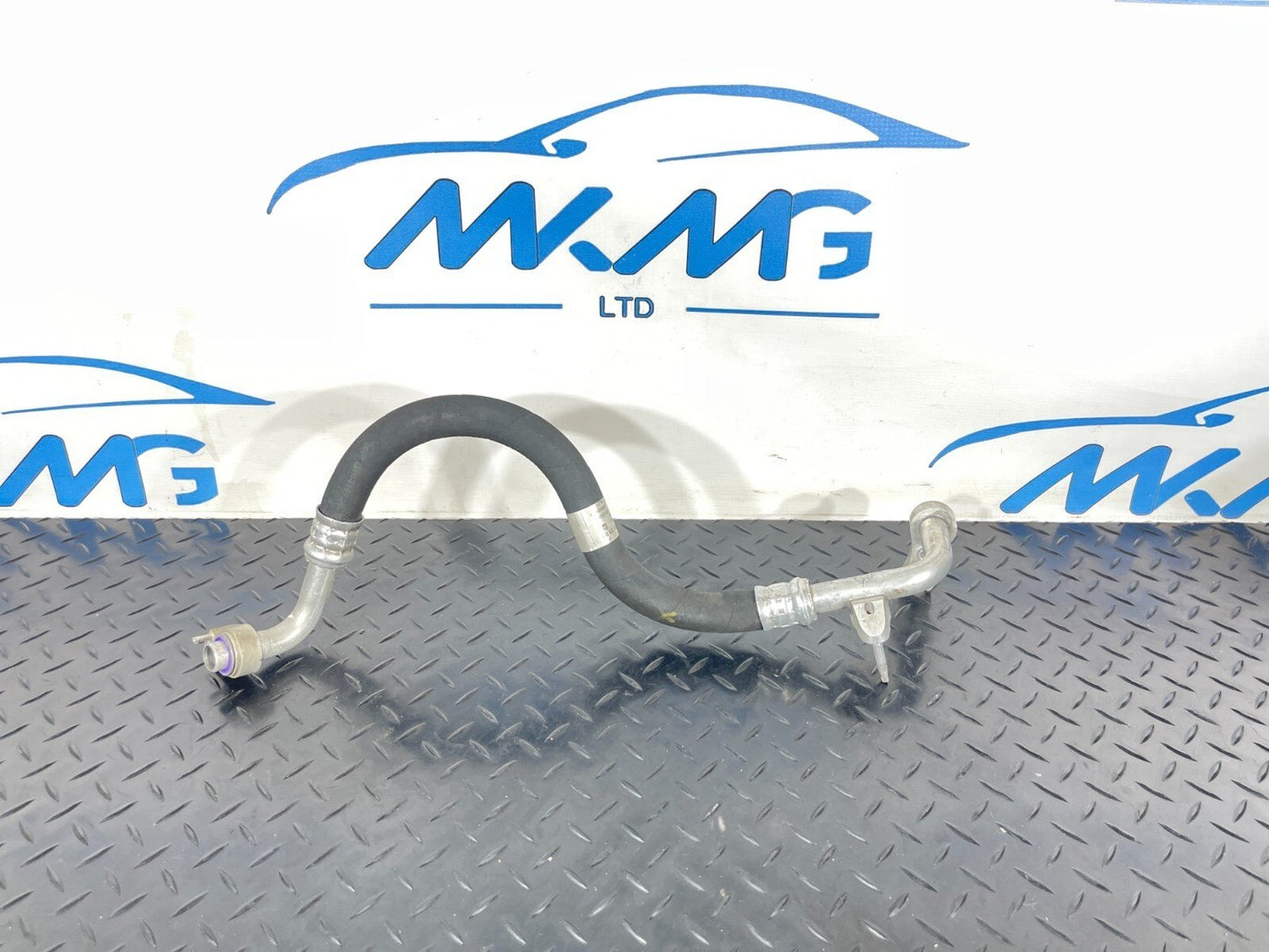 14-21 MERCEDES BENZ C350e W205 A/C AIR CON CONDITIONING HOSE PIPE A2058302303