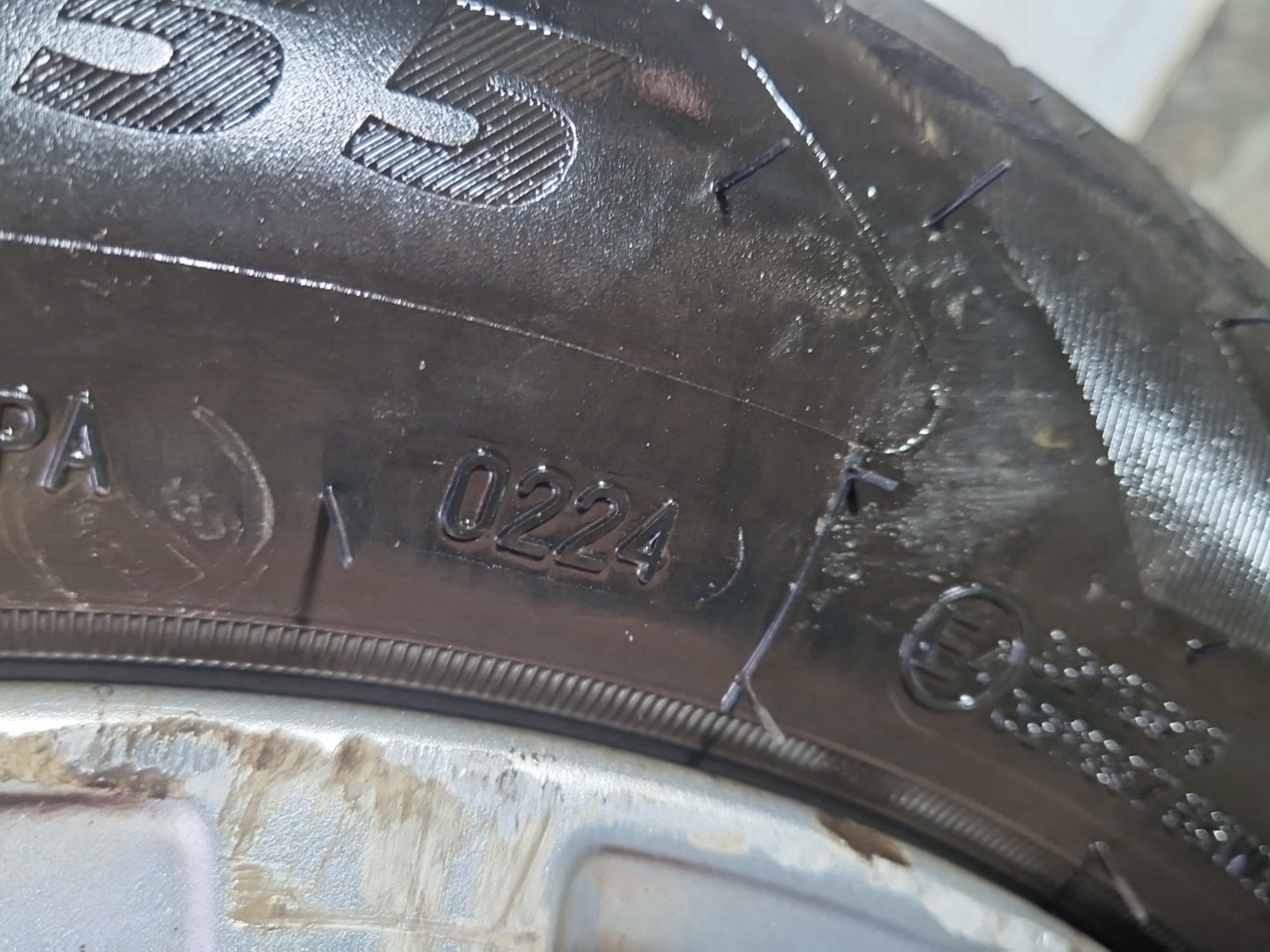 Volkswagen Polo MK5 (6R) 15" Alloy Wheel with Tyre 185/60/15 6mm