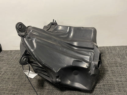 BMW 116i E87 Hatchback Genuine Air Intake Filter Box Housing 7523628 7524412