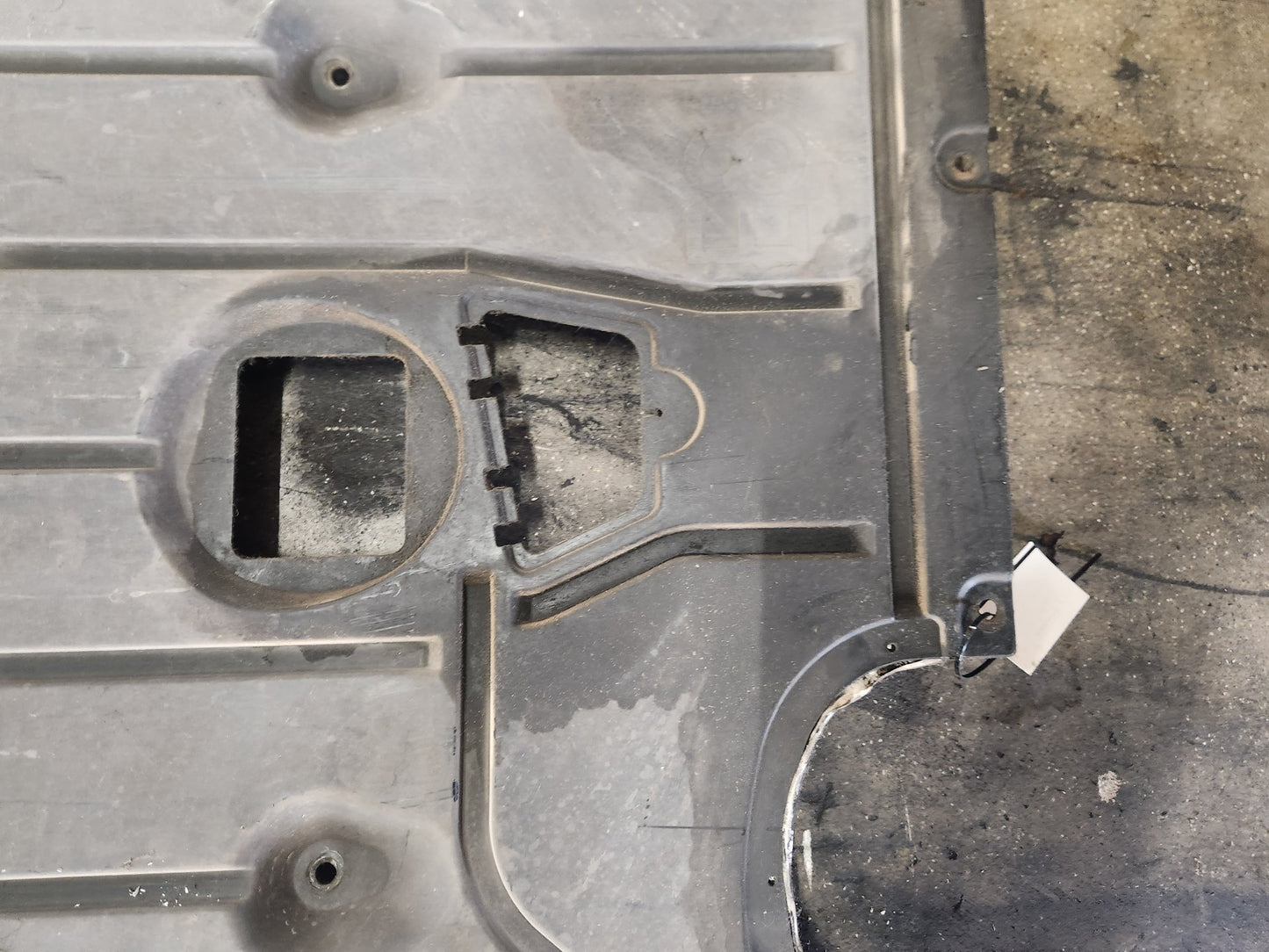 BMW 116i E87 Hatchback Genuine Engine Bay Front Under Tray Cover