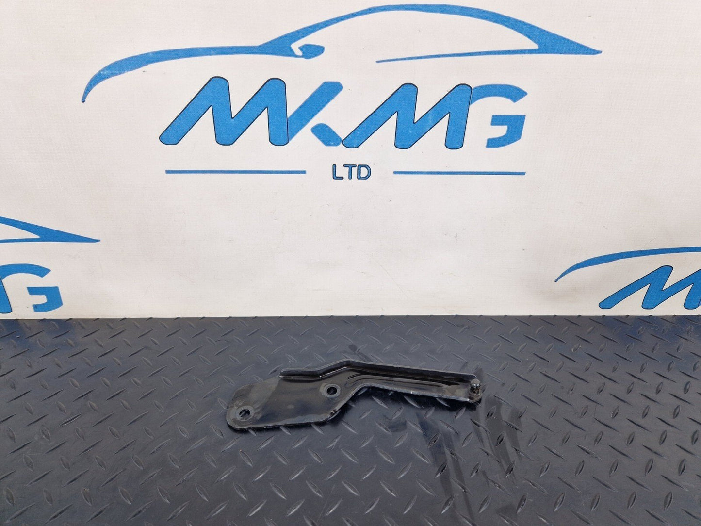 16-24 AUDI A5 F5 CONVERTIBLE GENUINE REAR LID SUSPENSION MOUNTING 8W7827603