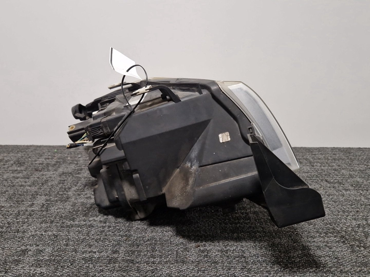 BMW 318i E90 Saloon Genuine Front Left N/S Passenger Headlight