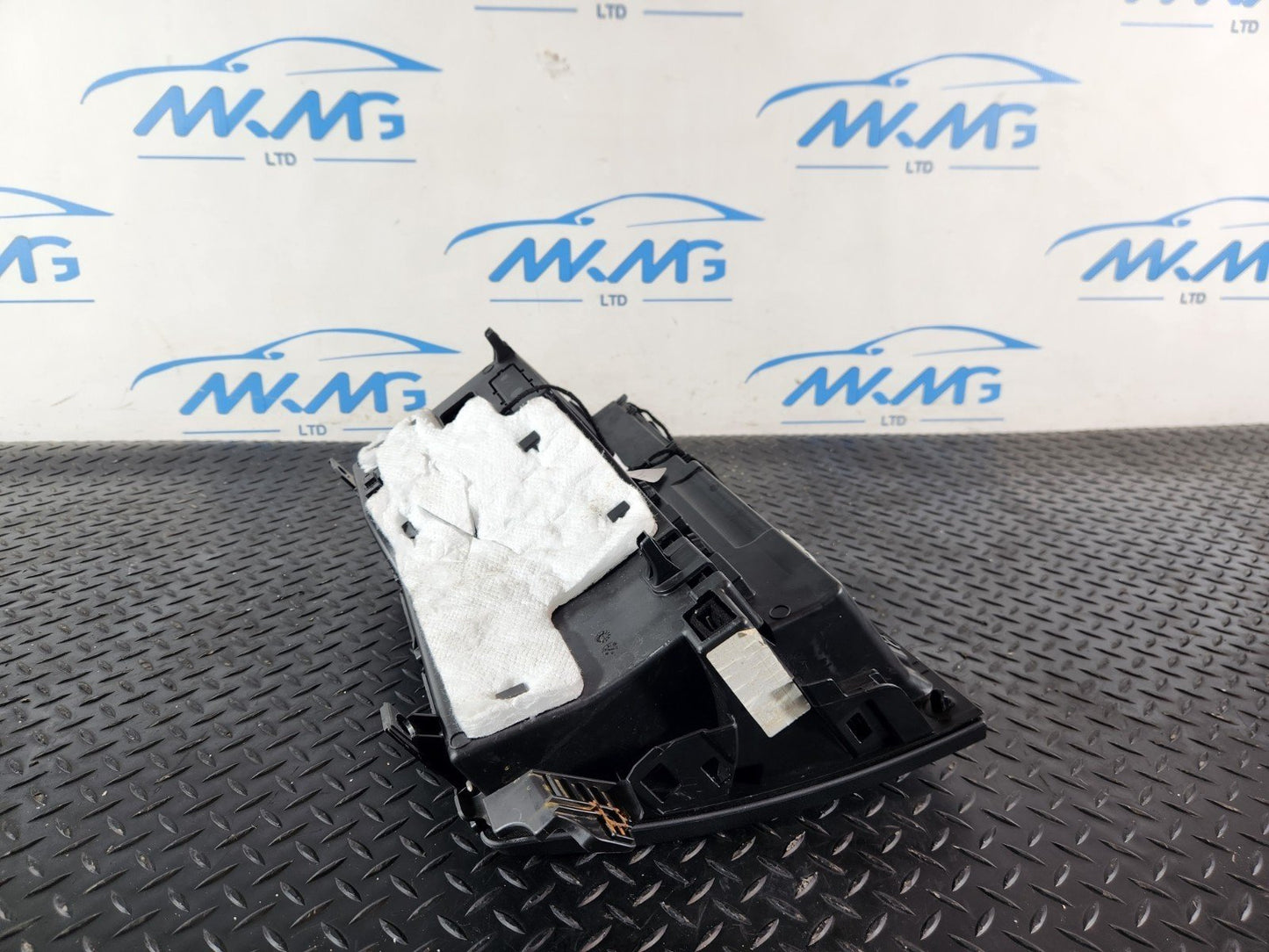 Mercedes-Benz B180 B-Class W247 Glove Box A2476807900 A2479980100