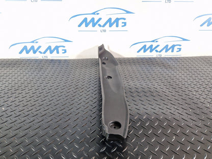 11-19 MERCEDES BENZ ML W166 FRONT RIGHT O/S WING FENDER COVER SEAL A1668890025