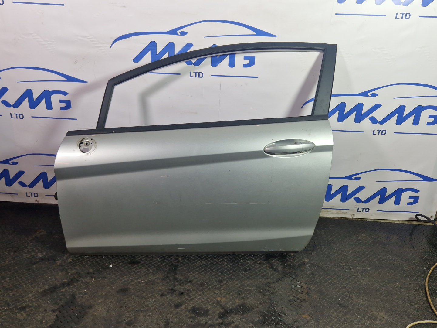 Ford Fiesta MK6 Hatchback Front Left N/S Door in Moondust Silver
