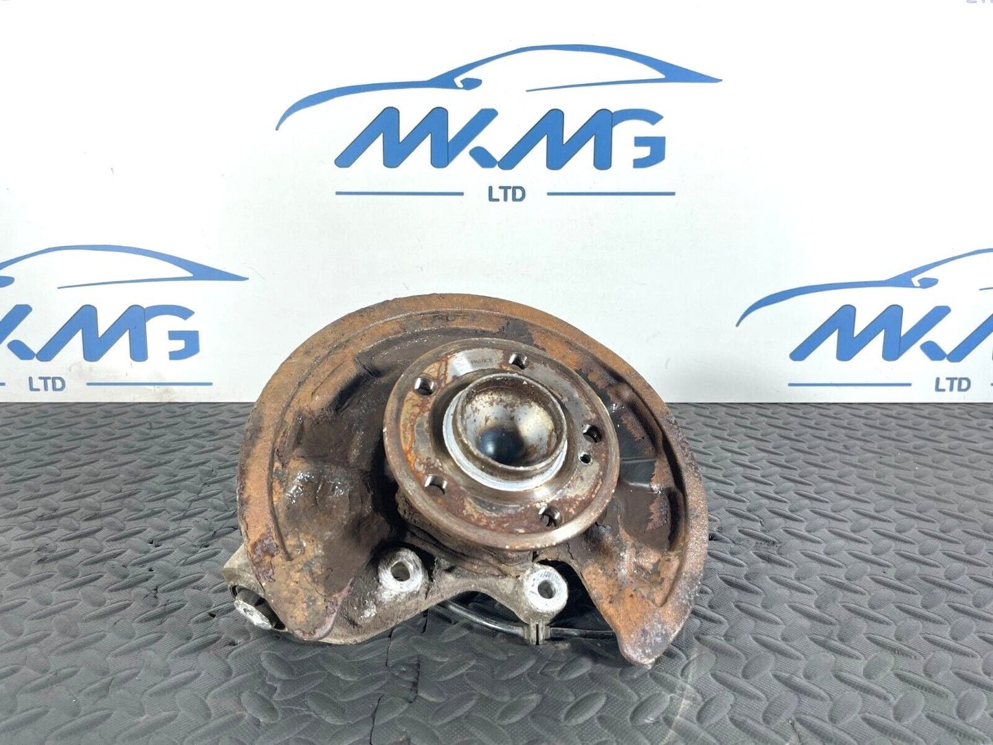 12-18 MERCEDES A B CLA W176 W246 C117 REAR LEFT PASSENGER SIDE WHEEL HUB 2460306