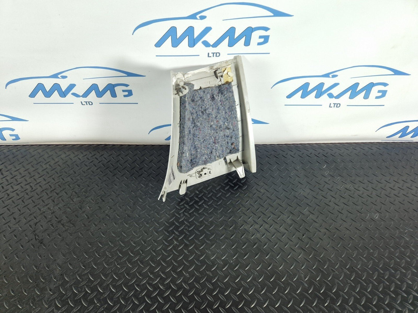 MERCEDES-BENZ C-CLASS W205 REAR RIGHT O/S D-PILLAR TRIM PANEL COVER A4476908425