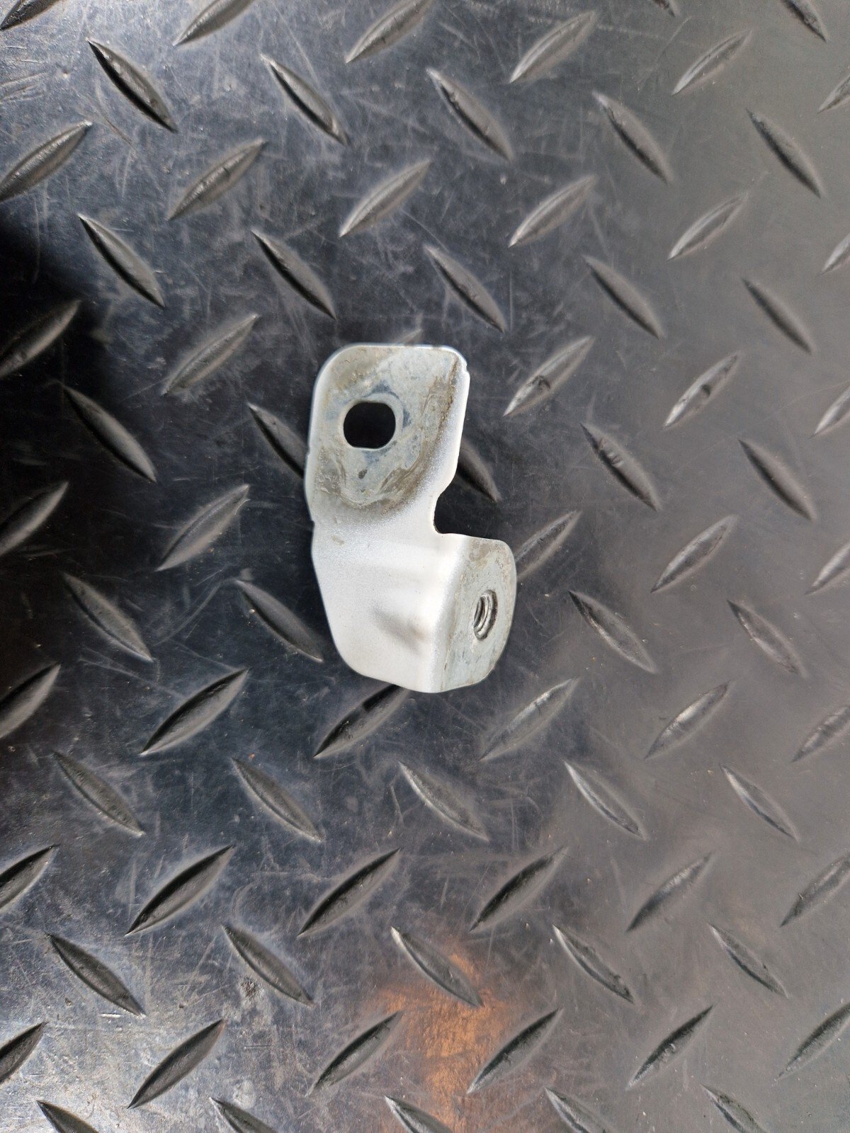 AUDI Unknown Part Type 8W0821470