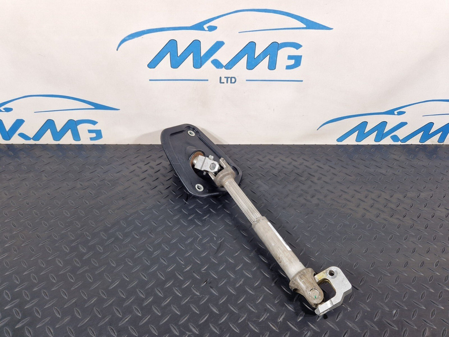 18-ON MERCEDES BENZ SPRINTER W907 W910 STEERING COLUMN SHAFT JOINT BEARING