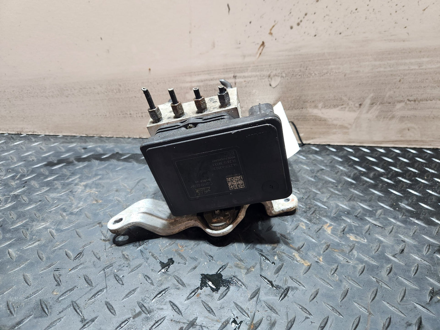 Honda Civic MK9 (FK27) Genuine 2.2 Diesel ABS Pump Module 57110-TV2-E031-M1