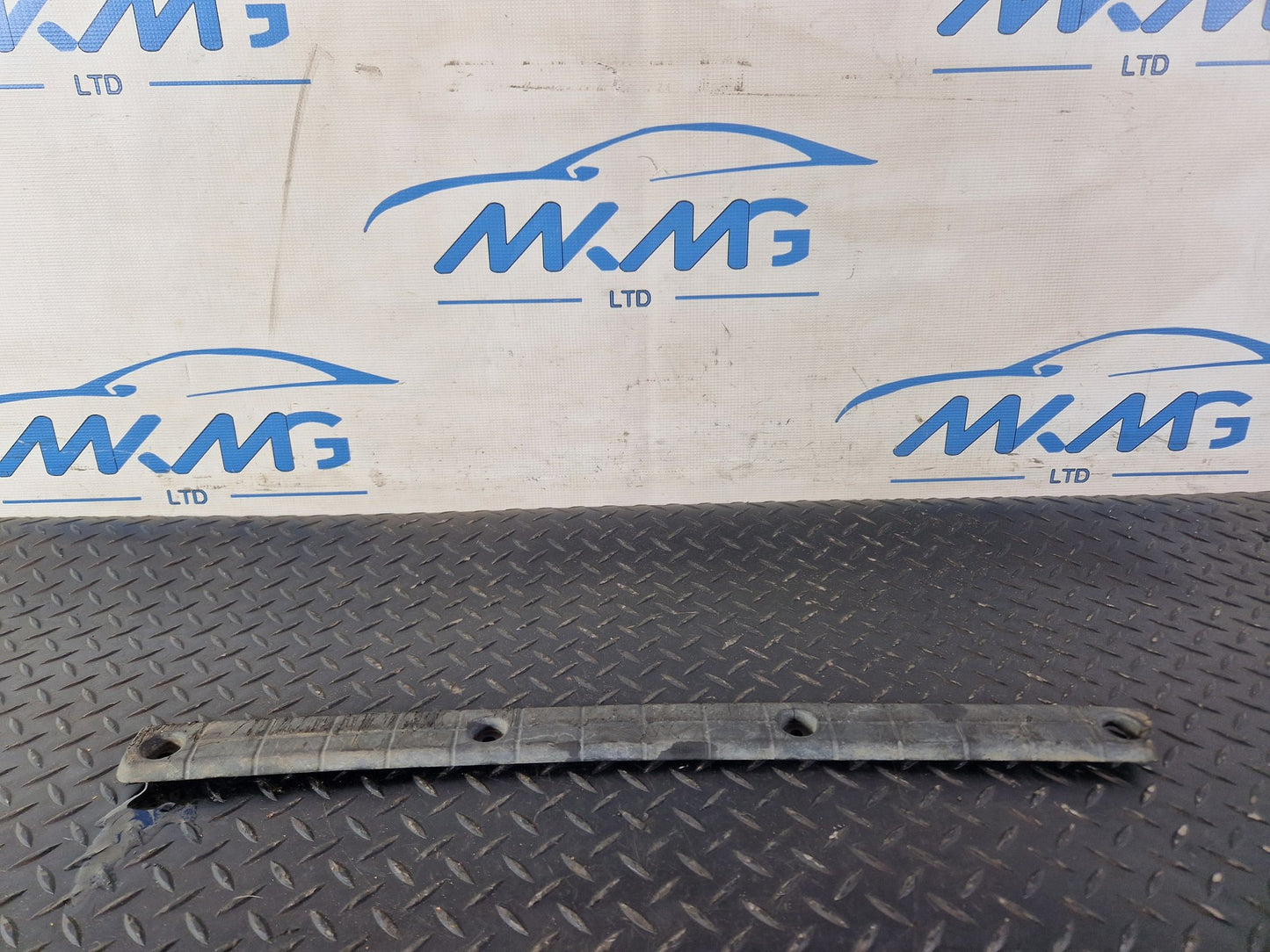 Audi A6 Allroad C7 Genuine Under Run Protective Bar 4G0807110A