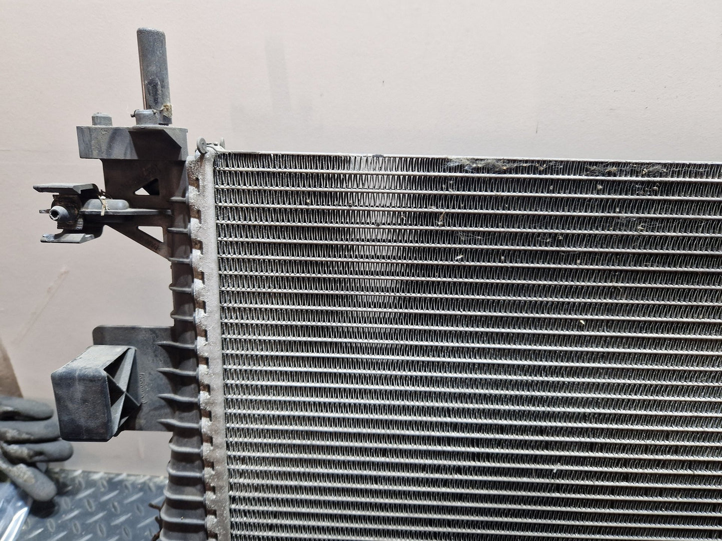 Ford C-Max 1.6LL Petrol 77.0kw IQDB Genuine Water Coolant Radiator BV61-8005-AD