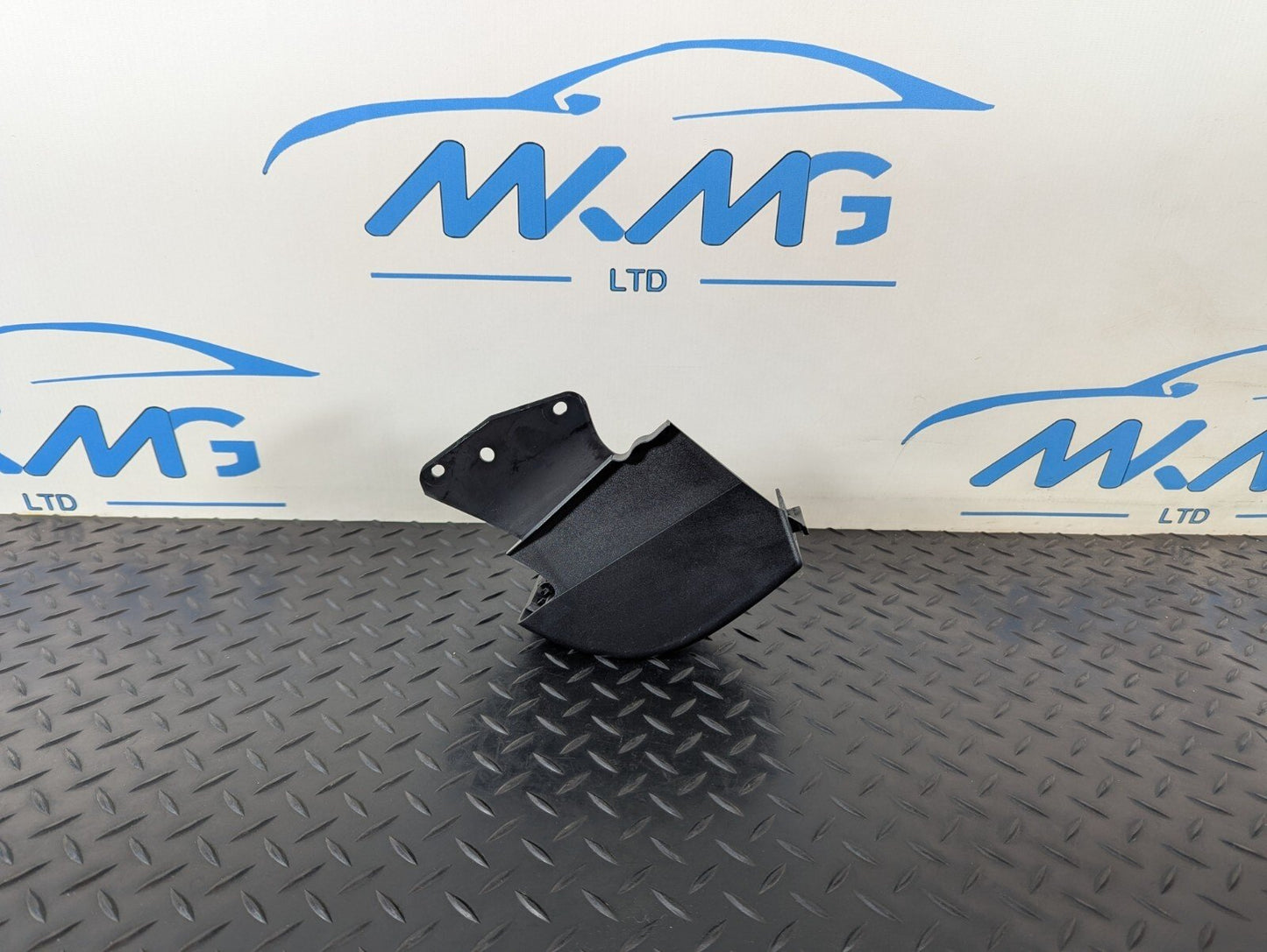 14-16 BMW 2 SERIES F22 PASSENGER SIDE REAR LEFT SEAT BELT TRIM 7291163