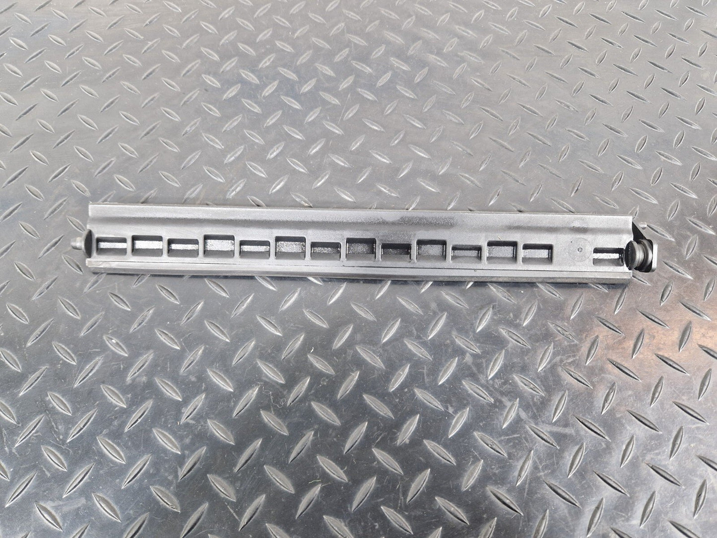 14-21 BMW 2 SERIES GRAN TOURER F45 F46 AIR DUCT SHUTTER GRILL FLAP 6L 8499973