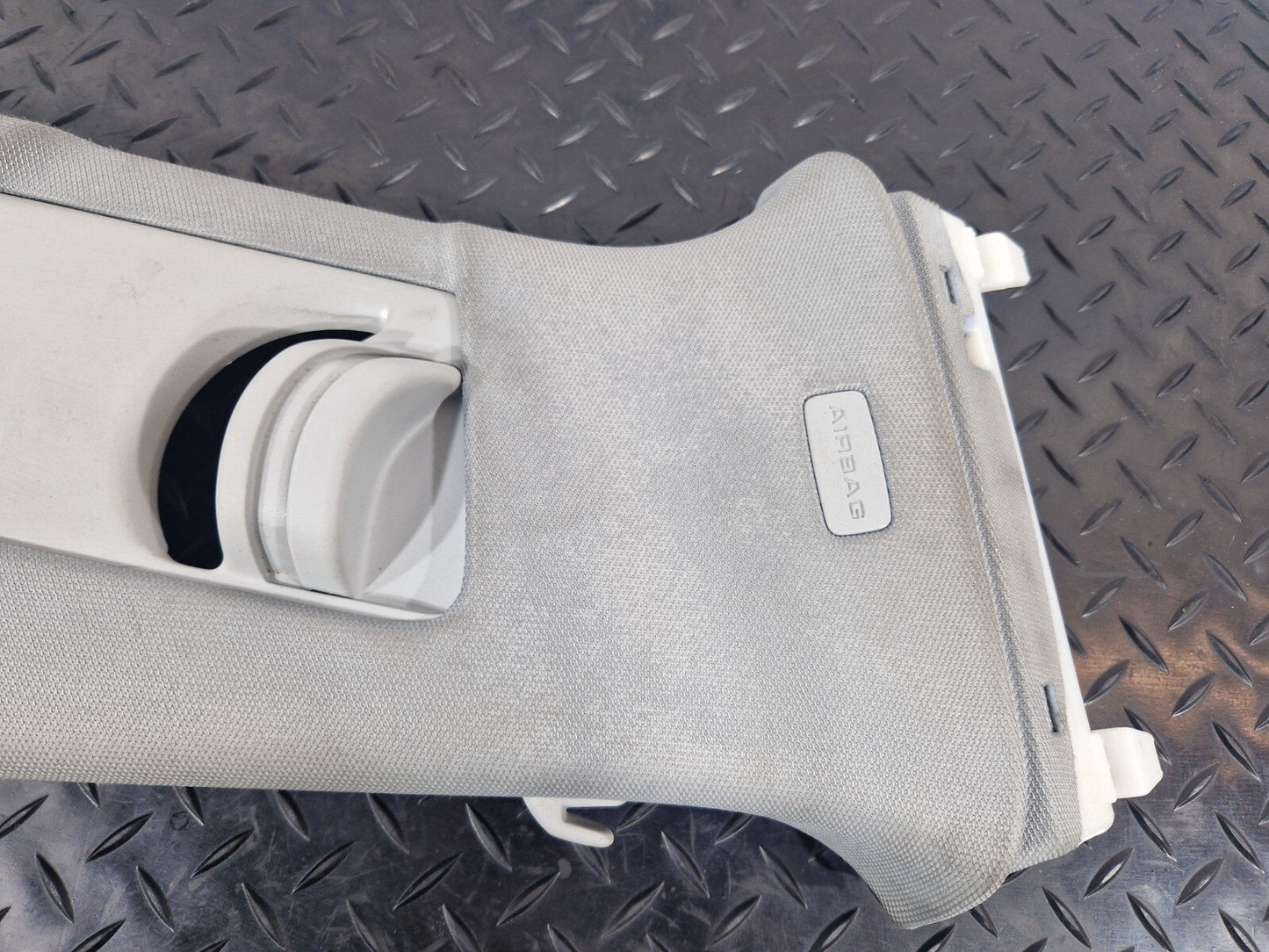 16-19 AUDI A4 B9 GENUINE RIGHT DRIVER SIDE B-PILLAR TRIM COVER 8W0867244