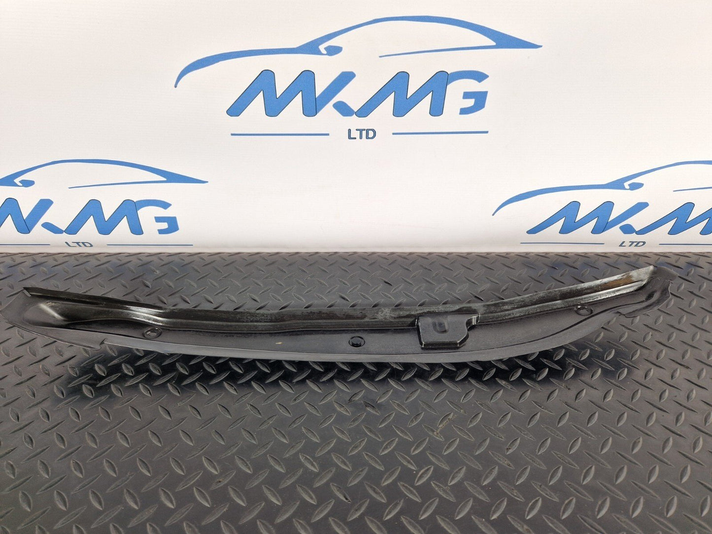 19-ON MERCEDES BENZ B CLASS W247 OEM FRONT RIGHT FENDER GAP COVER A2478890500