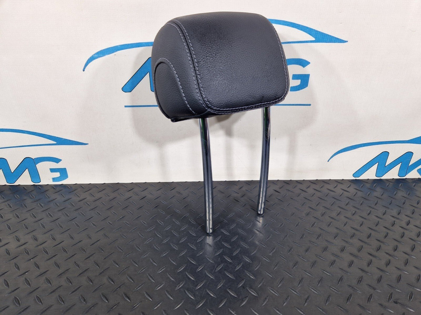 14-21 MERCEDES BENZ C200d W205 REAR SEAT HEAD REST FITS LEFT & RIGHT A2059702950