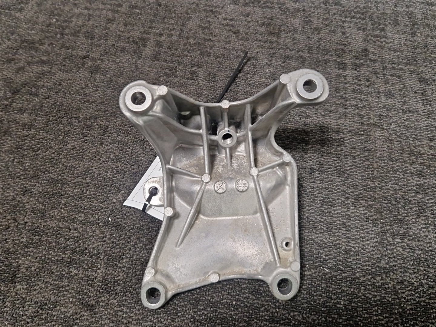 Audi A5 Right O/S Driver Engine Bracket Mount 8W0199308R