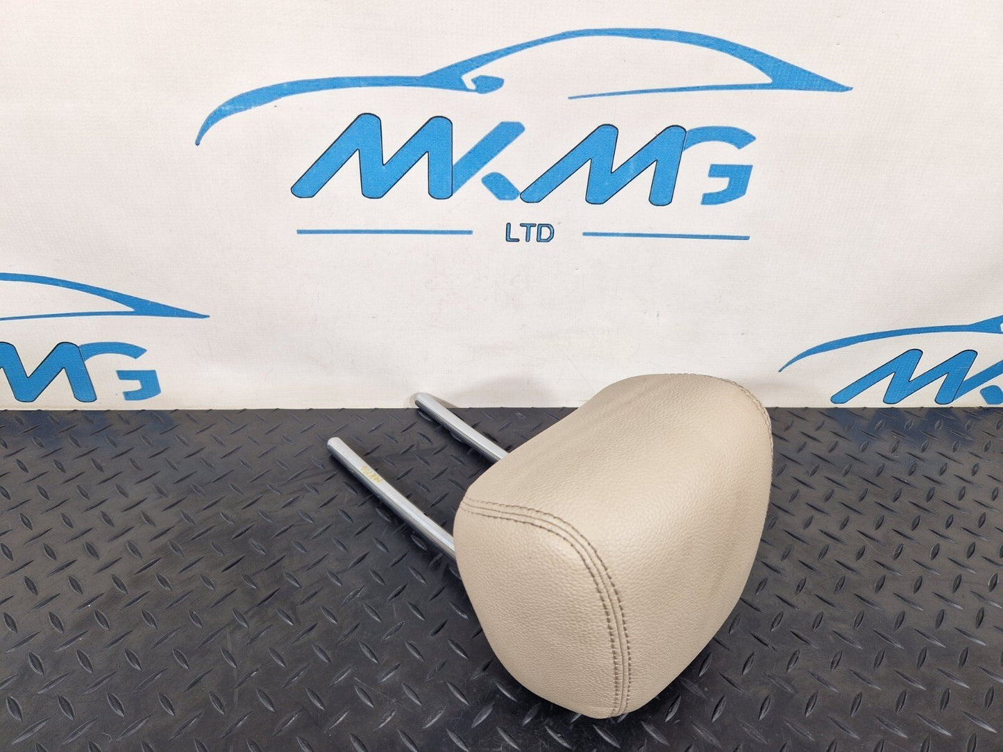 14-21 MERCEDES-BENZ C-CLASS C250D W205 REAR SEAT CENTER LEATHER HEAD REST
